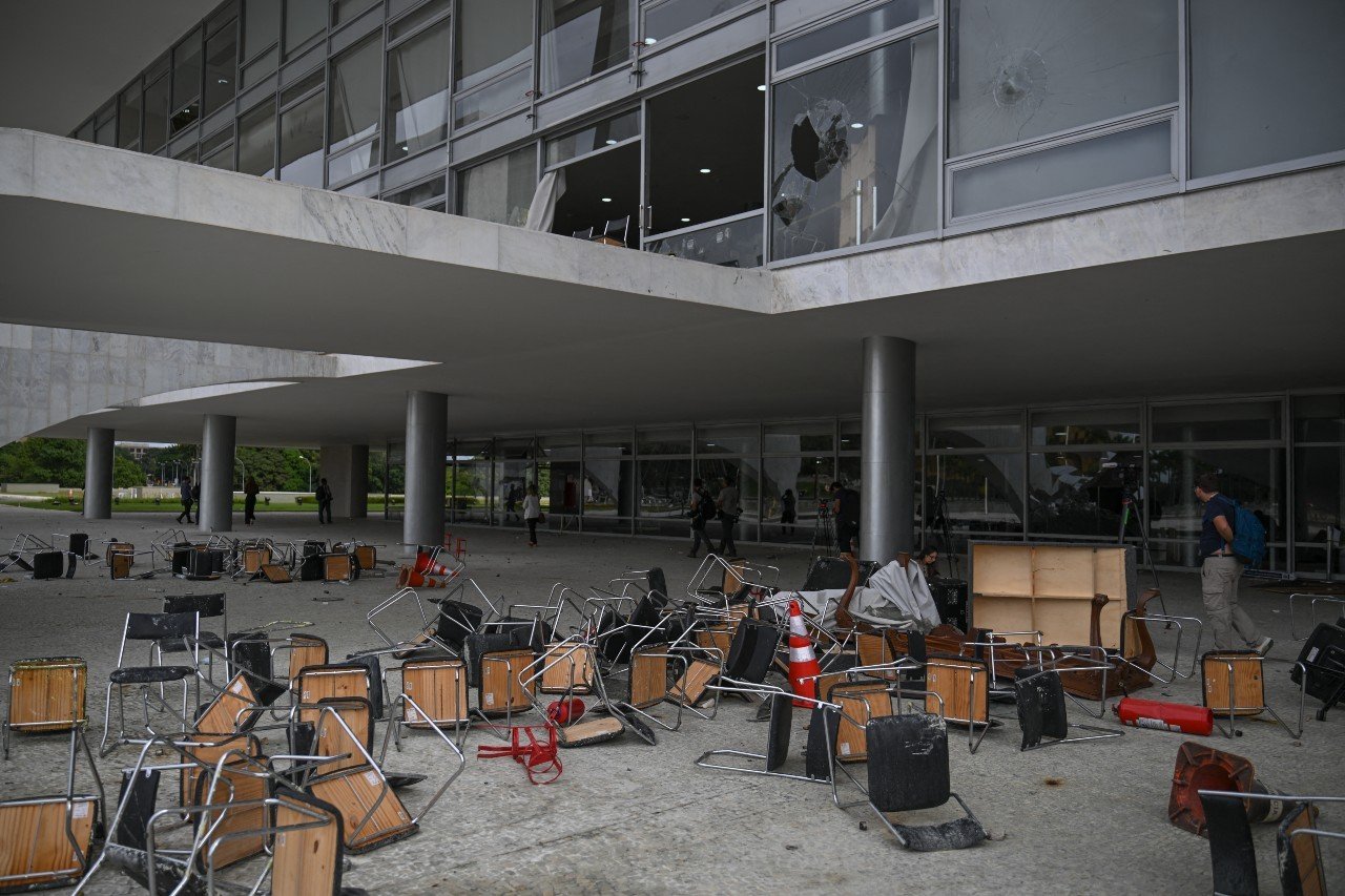 Veja imagens da destruição provocada por bolsonaristas em Brasília 17 Veja imagens da destruição provocada por bolsonaristas em Brasília