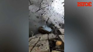 Câmera corporal mostra russos sendo bombardeados por ucranianos