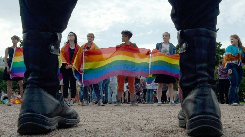 Tribunal Europeu condena a Rússia por rejeitar casamento homoafetivo