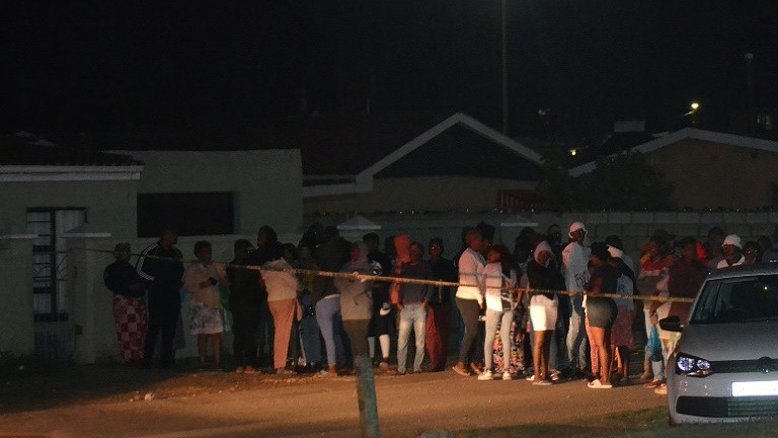 Homens armados matam oito pessoas em festa de aniversário na África do Sul