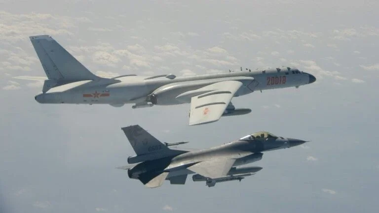 Simulações dos EUA estimam que China fracassaria em invasão a Taiwan