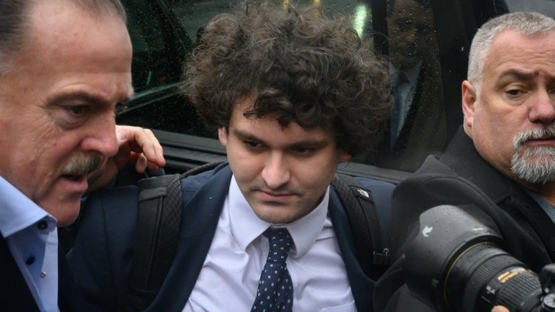 Fundador da FTX se declara inocente nos EUA