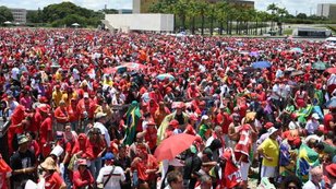 Apoiadores de Lula em Brasília