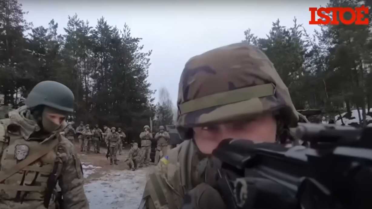 Soldados ucranianos encaram a morte para defender fronteira