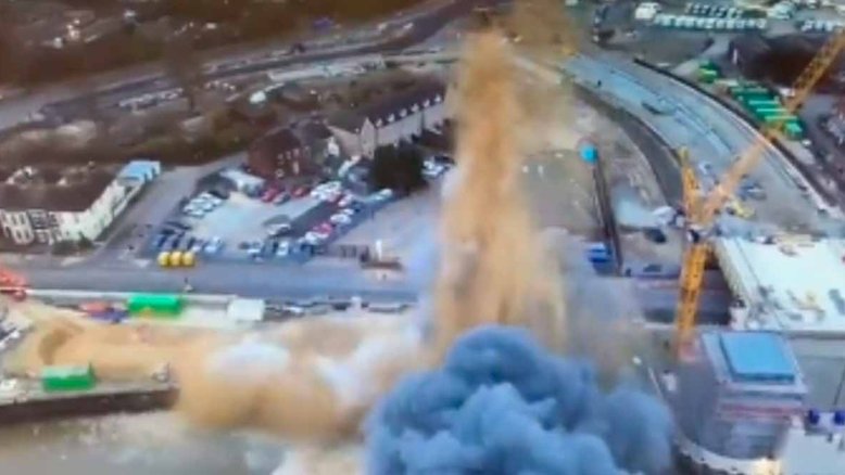 VÍDEO: bomba da Segunda Guerra Mundial explode enquanto especialistas tentavam desarmá-la