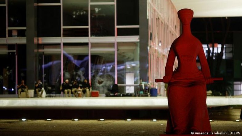 AGU pede que envolvidos nos atos golpistas indenizem cofres públicos em R$ 20,7 milhões