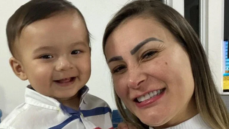 Andressa Urach diz se cogitou sacrificar o filho por causa de seu ex-marido