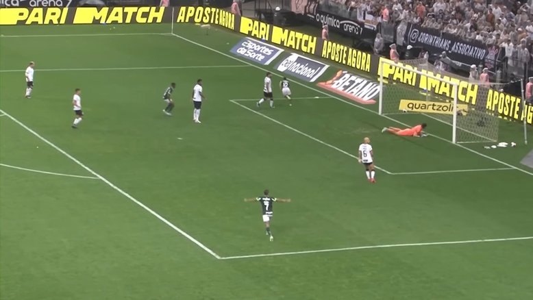 Debaixo de chuva, Corinthians e Palmeiras empatam em São Paulo