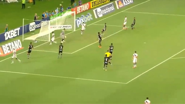 Vasco vence o Botafogo e chega ao quarto lugar no Campeonato Carioca