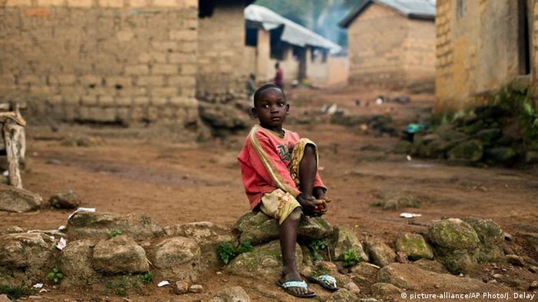 O drama dos órfãos do surto de ebola na Guiné