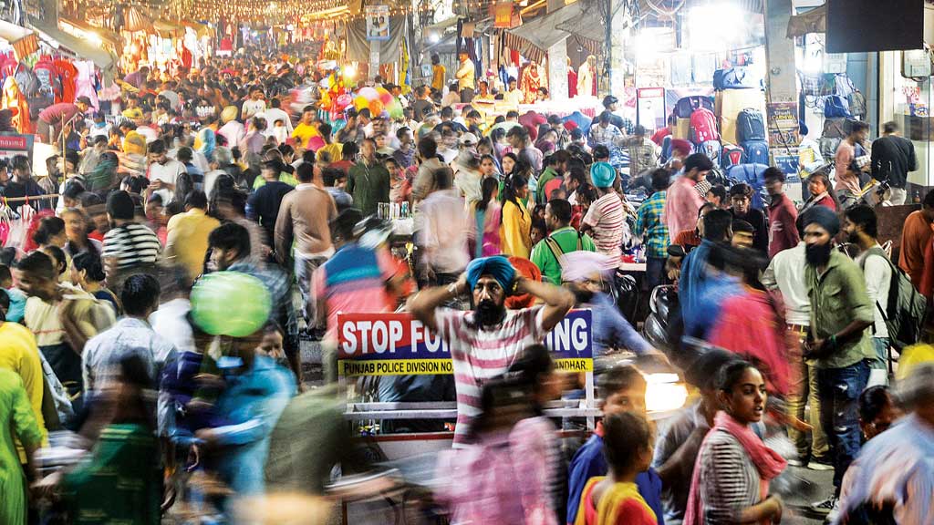Índia vai passar a China em abril e tornar-se o país mais populoso do mundo