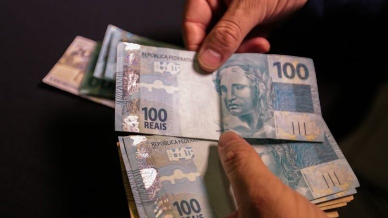Clubes grandes de SP e RJ criticam falta de consulta na possível taxação das casas de apostas sugerida por Haddad