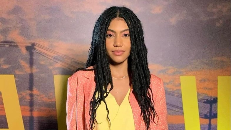 Laiza Santos interpreta a personagem Alice, em 'Vai na Fé'