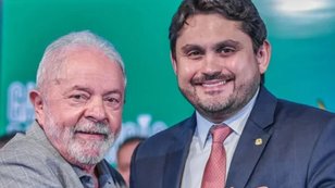 Lula ao lado de Juscelino Filho