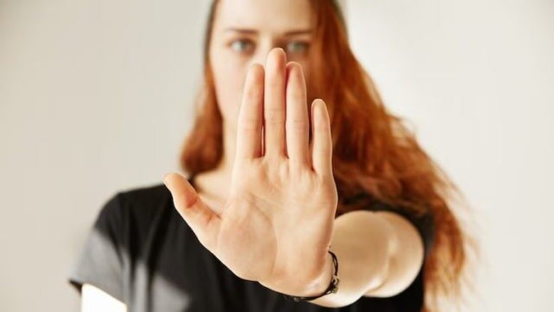 Especialistas alertam sobre impactos psicológicos causados pelo assédio no trabalho