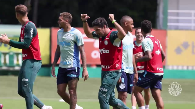 Abel marca golaço em último treino do Palmeiras antes do mata-mata; veja