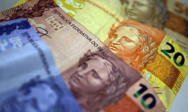 No Boletim Focus, mercado corta previsão para Selic de 2026 e mantém as de 2024 a 2025