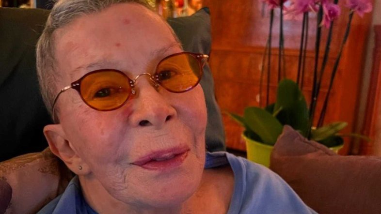 'Problema grave e um corte', diz vidente que previu a morte de Rita Lee