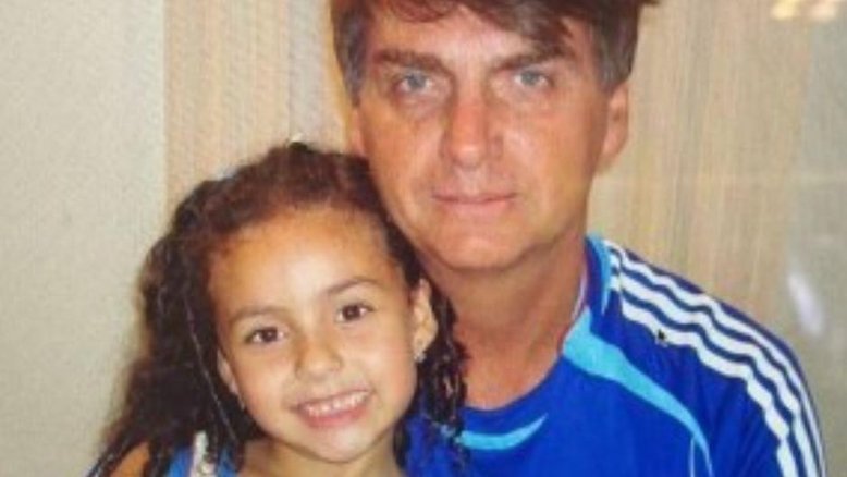 Após escândalo de joias, filha de Michelle Bolsonaro abre perfil no Instagram; veja fotos