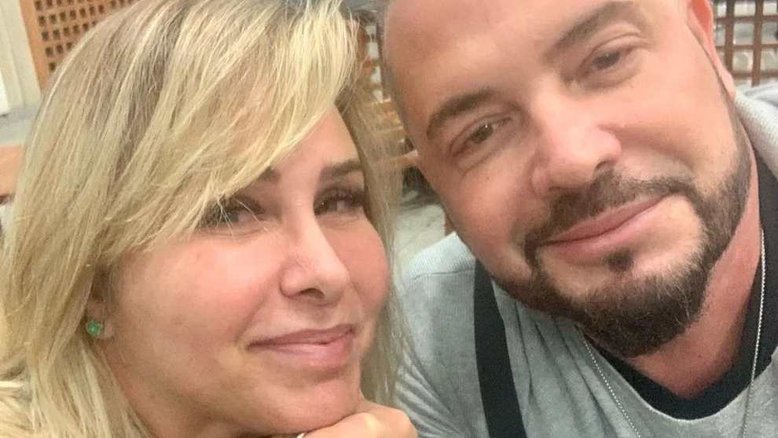 Câncer maligno no reto: oncologista explica diagnóstico do cantor Conrado