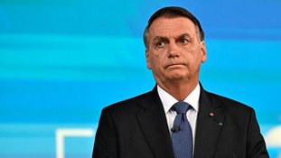 Por que Jair Bolsonaro não está preso preventivamente pelo 8 de janeiro?