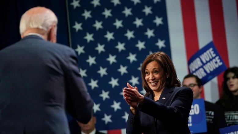 Kamala Harris quer ser candidata e 'derrotar Donald Trump'