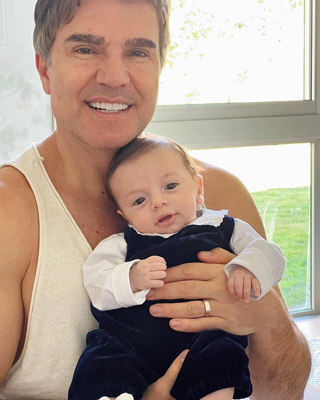 Claudia Raia exibe momento fofo do marido com o filho e fãs reagem: ’Muito igual ao pai’ 3 Claudia Raia registra momento foto do marido com o filho e fãs reagem: ’Muito igual ao pai’