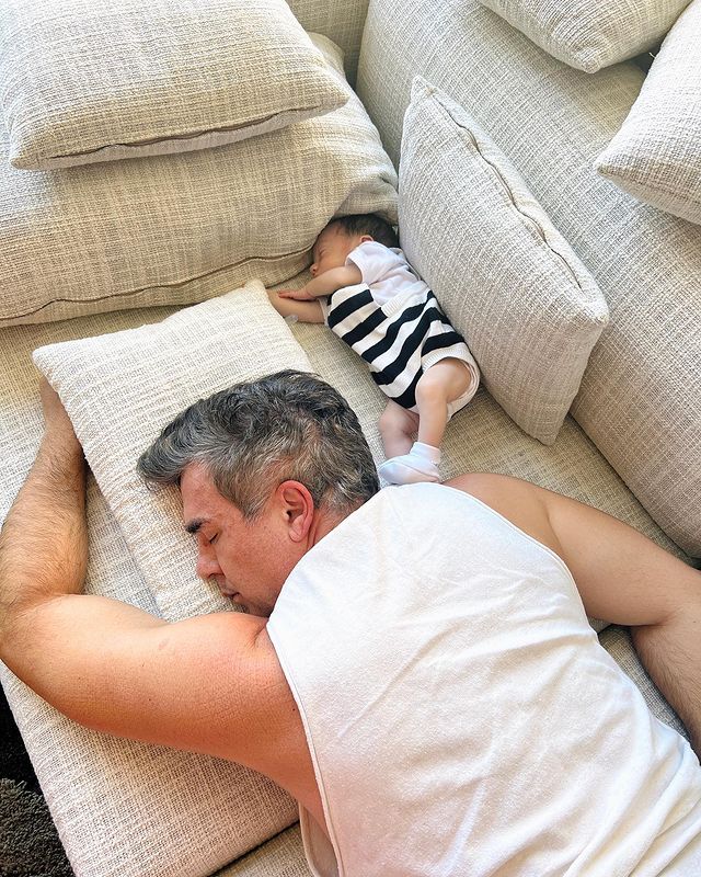 Claudia Raia exibe momento fofo do marido com o filho e fãs reagem: ’Muito igual ao pai’ 4 Claudia Raia registra momento foto do marido com o filho e fãs reagem: ’Muito igual ao pai’