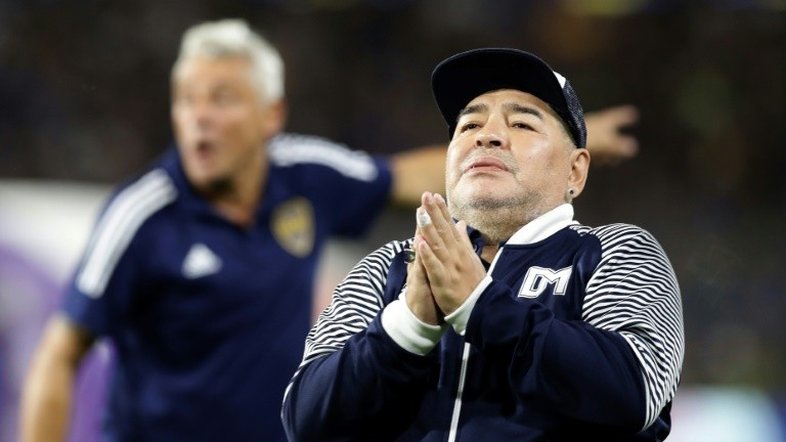 Justiça argentina confirma julgamento de oito pessoas por morte de Maradona