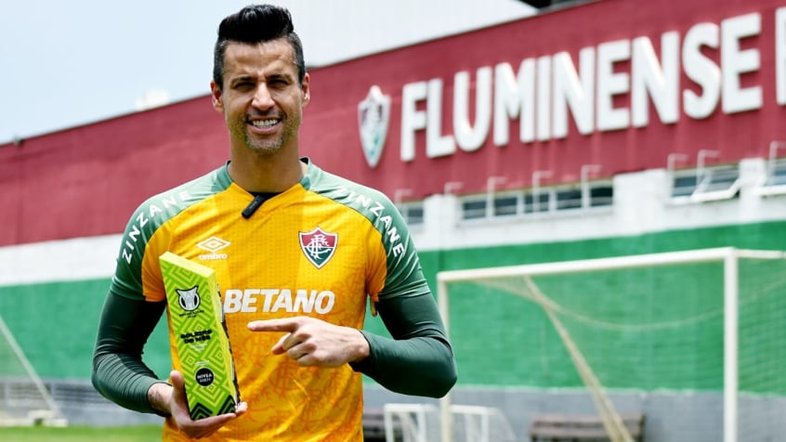 Aos 42 anos, Fábio atinge mais uma marca expressiva na carreira