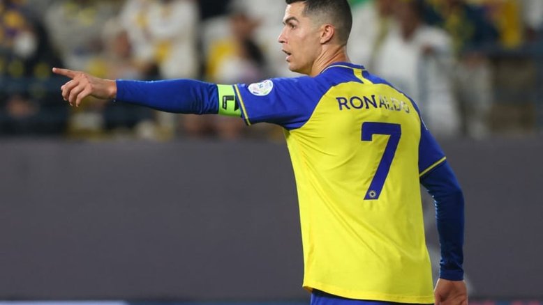 Web reage a suposto gesto obsceno de Cristiano Ronaldo após ouvir gritos de "Messi"