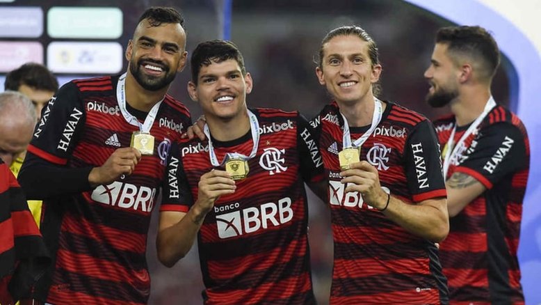 Arma ofensiva para Sampaoli, titular do Flamengo tem números superiores aos de concorrentes na Seleção Brasileira