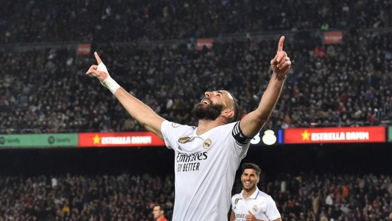 Benzema acerta renovação de contrato com o Real Madrid, diz jornal