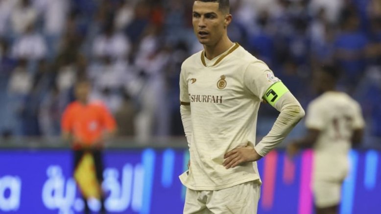Advogada pede deportação de Cristiano Ronaldo após gesto obsceno
