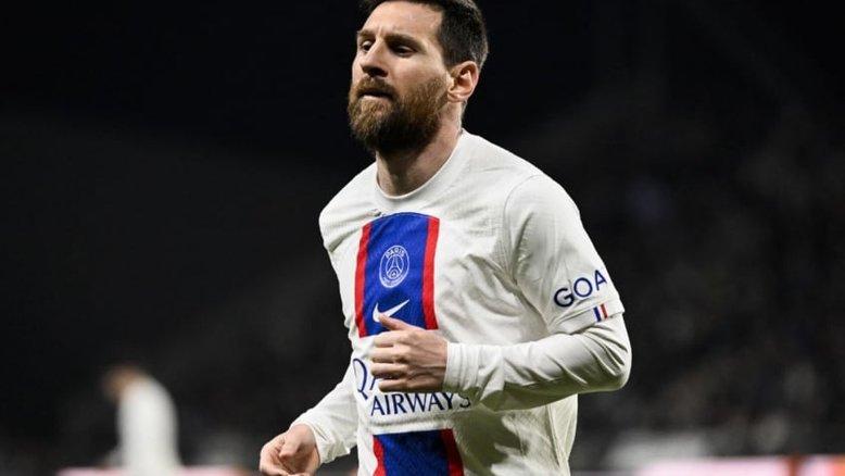 Ex-Flamengo, primo de Messi revela camisa de gigante brasileiro usada pelo craque na infância