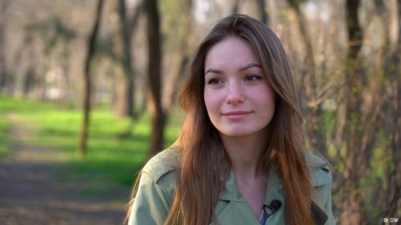 "A vida continua", diz jovem que perdeu uma perna em combate na Ucrânia