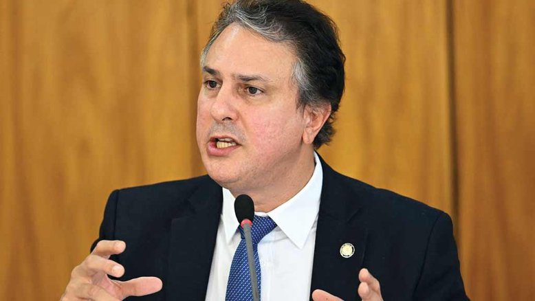 Camilo Santana, ministro da Educação