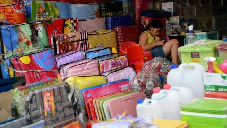 Abismo digital atinge mais duramente mulheres jovens em países pobres, diz ONU