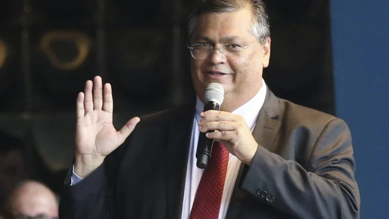 Dino não descarta hipótese de sabotagem em caso de apagão