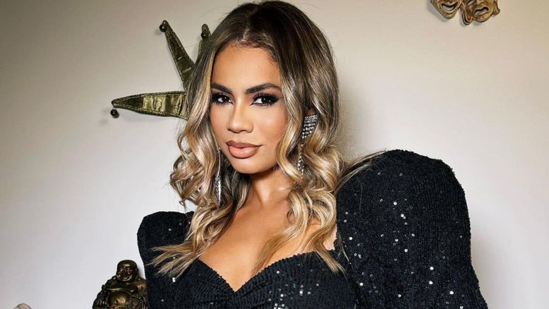 Vivendo crise no casamento, Lexa desabafa sobre mudanças pessoais: 'Me sentindo livre'