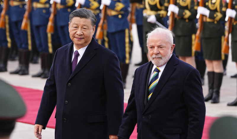Lula e Xi Jinping assinam 15 acordos bilaterais