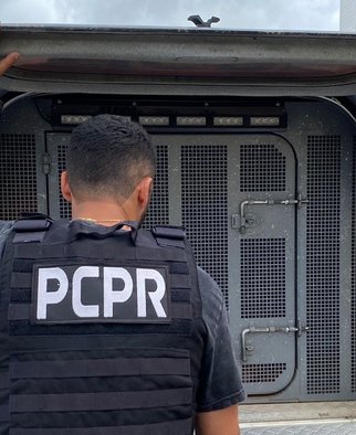 PR: Mãe é presa por suspeita de tráfico de drogas e expor filhos à cocaína