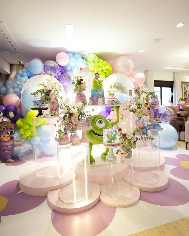 Viih Tube e Eliezer comemoram primeiro mesversário da filha, Lua