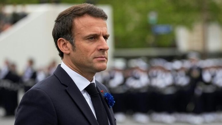 França vai inscrever o direito ao aborto na Constituição, anuncia presidente