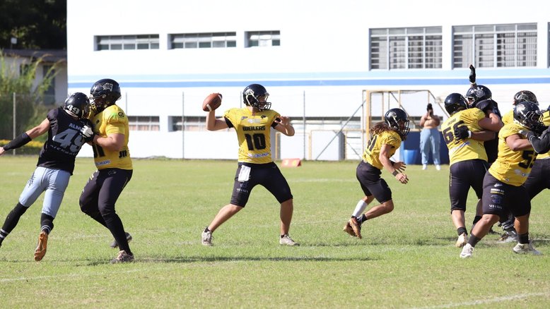 Giro da Rodada do FABR tem Caruaru Wolves na final da Copa do Nordeste e outros seis resultados