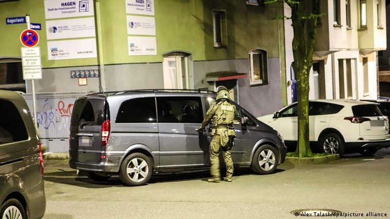 Mais de 100 membros da máfia 'Ndrangheta são presos na Europa