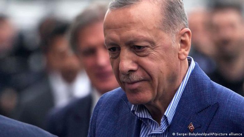 Erdogan é reeleito presidente da Turquia