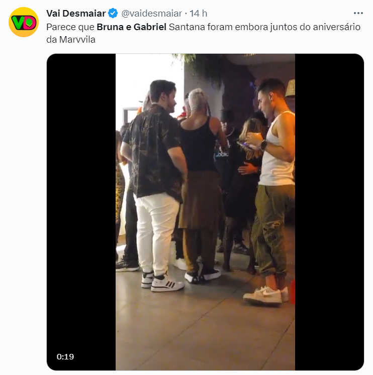 Bruna Griphao e Gabriel Santana são flagrados aos beijos em aniversário de Marvvila