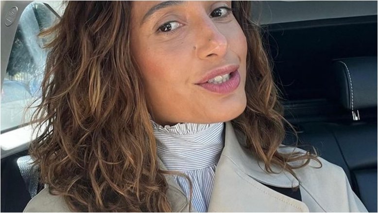 Camila Pitanga compartilha beijo entre mulheres após cena ser cortada da TV