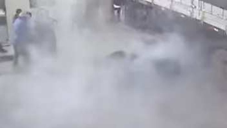 RS: Pneu de caminhão explode em borracharia e mata mecânico